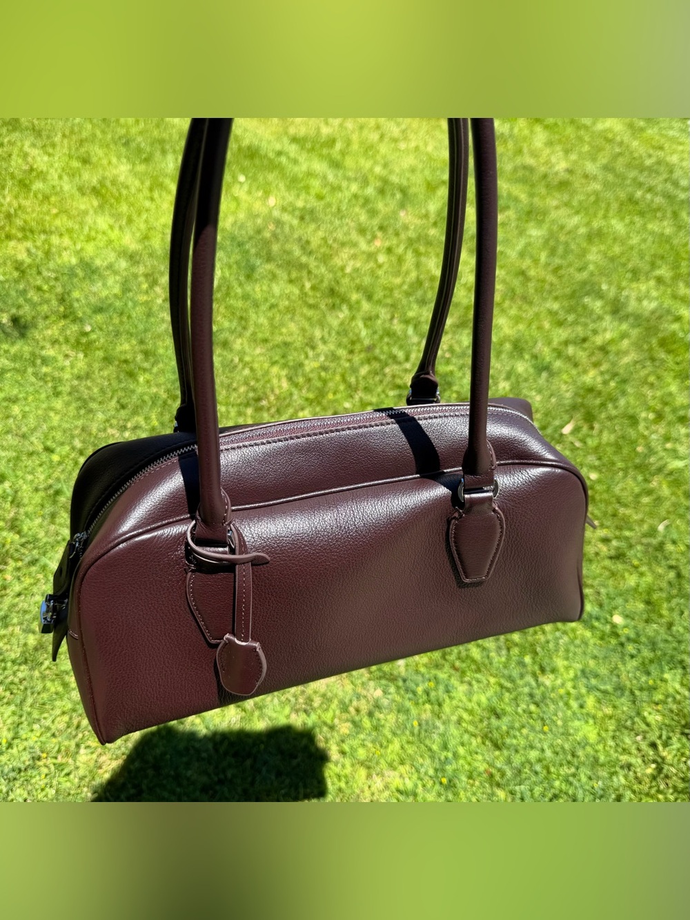Genuine calfskin Leather handbag like new - Picture 2 of 15